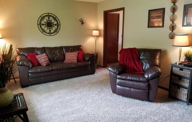 3 beds, 2 baths, $1,700