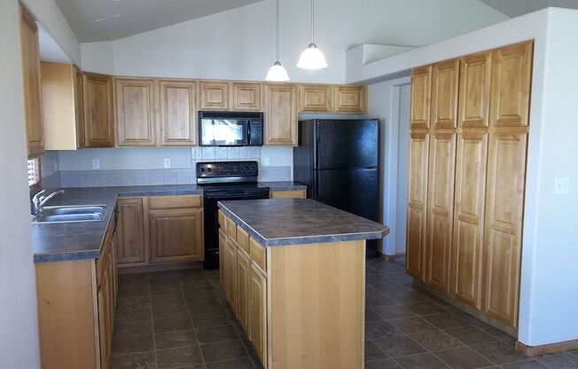 3450 Lost Lake Place #E4, Fort Collins ~ Available Now