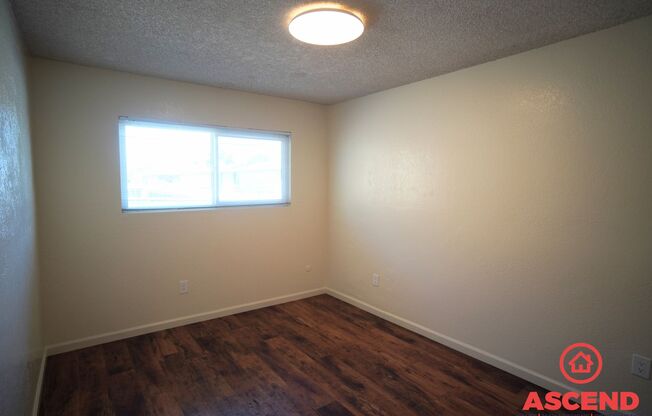 2 beds, 1.5 baths, 795 sqft, $1,300, Unit 1020 Valhalla Dr. #D