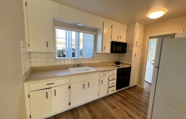 288 - 15551 Tracy St