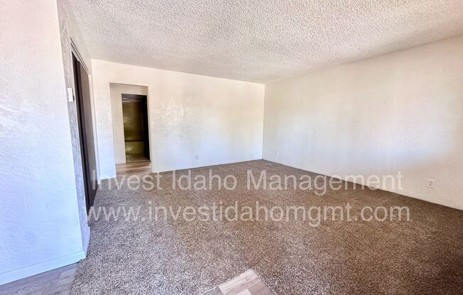 2 beds, 1 bath, 750 sqft, $1,095, Unit N