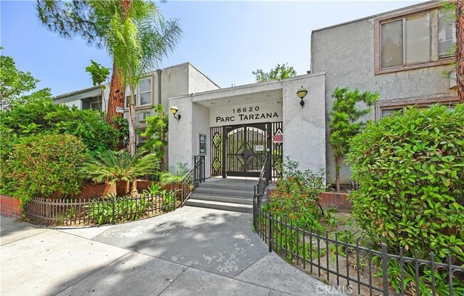 18620 Hatteras Street