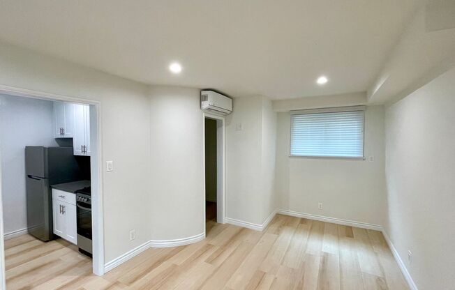Studio, 1 bath, 225 sqft, $1,895, Unit 0132-50
