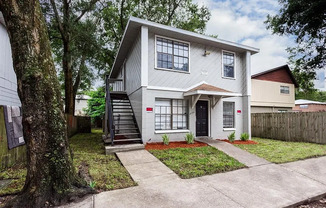 Spacious 2-Bedroom Duplex in Prime Gainesville Location – Unit B