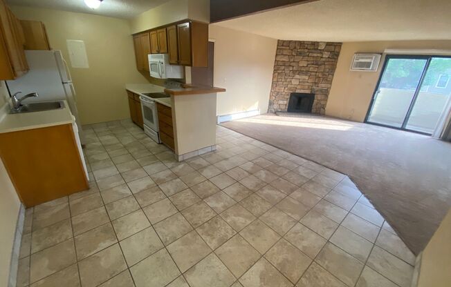 2 beds, 2 baths, $1,800
