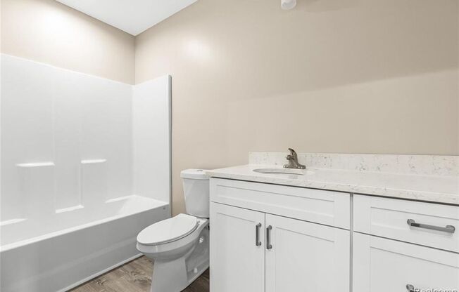 Brand new Rochester apartment close to downtown