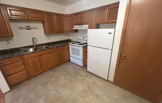 1 bed, 1 bath, $995, Unit 6