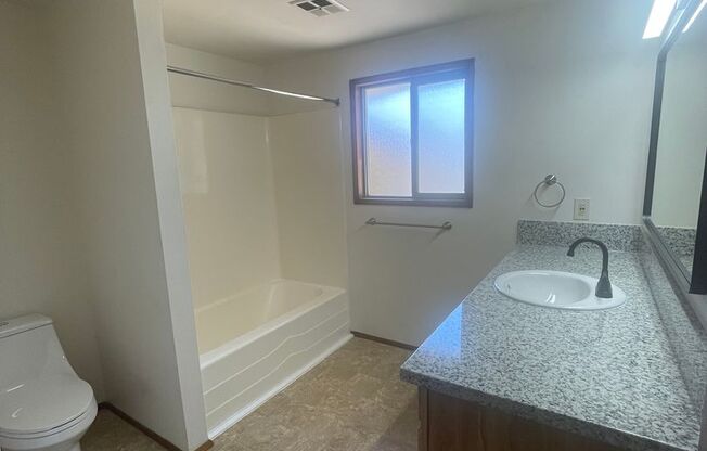 2 beds, 1 bath, 928 sqft, $1,395, Unit 3120