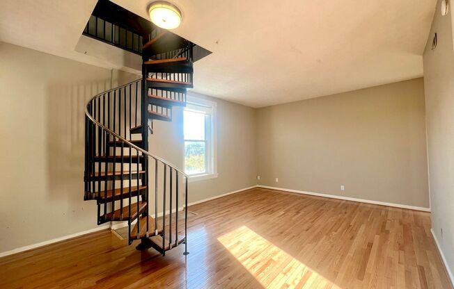 312 LUDLOW AVE