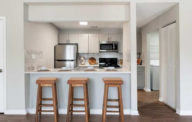 Modern, Renovated Alpharetta Apartments