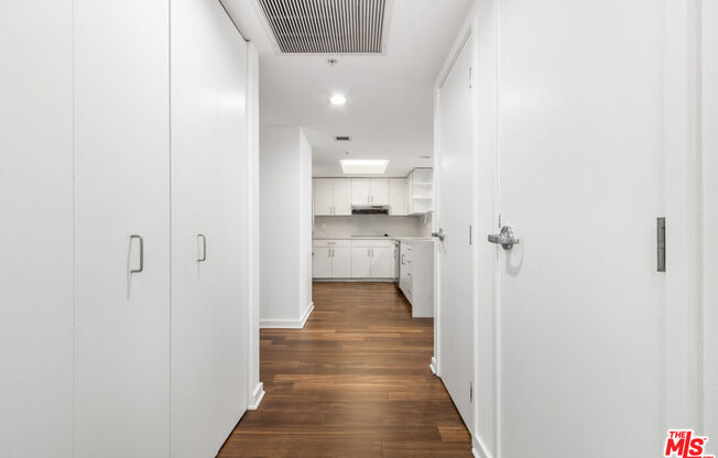 2 beds, 3 baths, 1,434 sqft, $8,000, Unit 1631