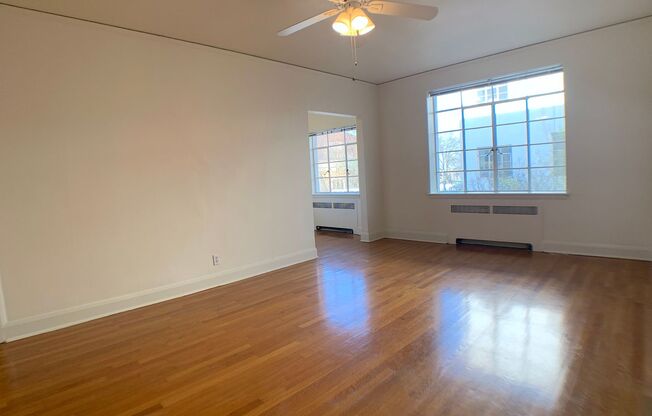 1 bed, 1 bath, 726 sqft, $1,550, Unit 407