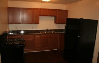 2 bedroom 1.5 bathroom townhouse