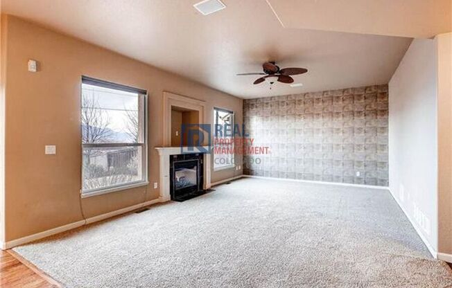 8044 LODI LN