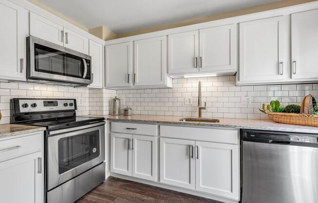 Fully Equipped Kitchen at Mainstreet Village, Novi, 48375