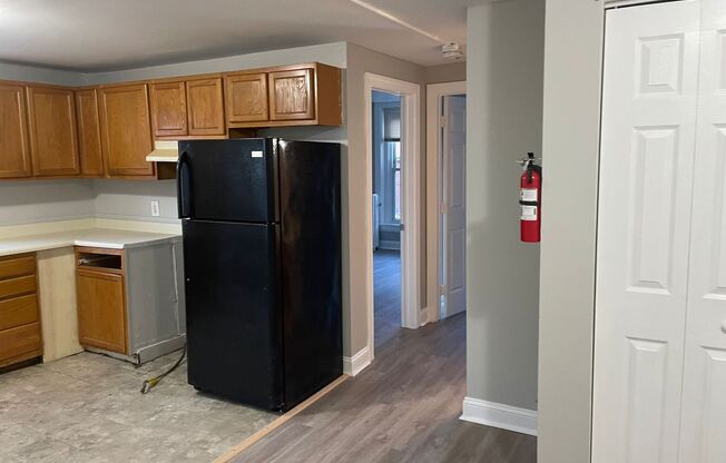 2 beds, 1 bath, 670 sqft, $1,400, Unit Unit 7