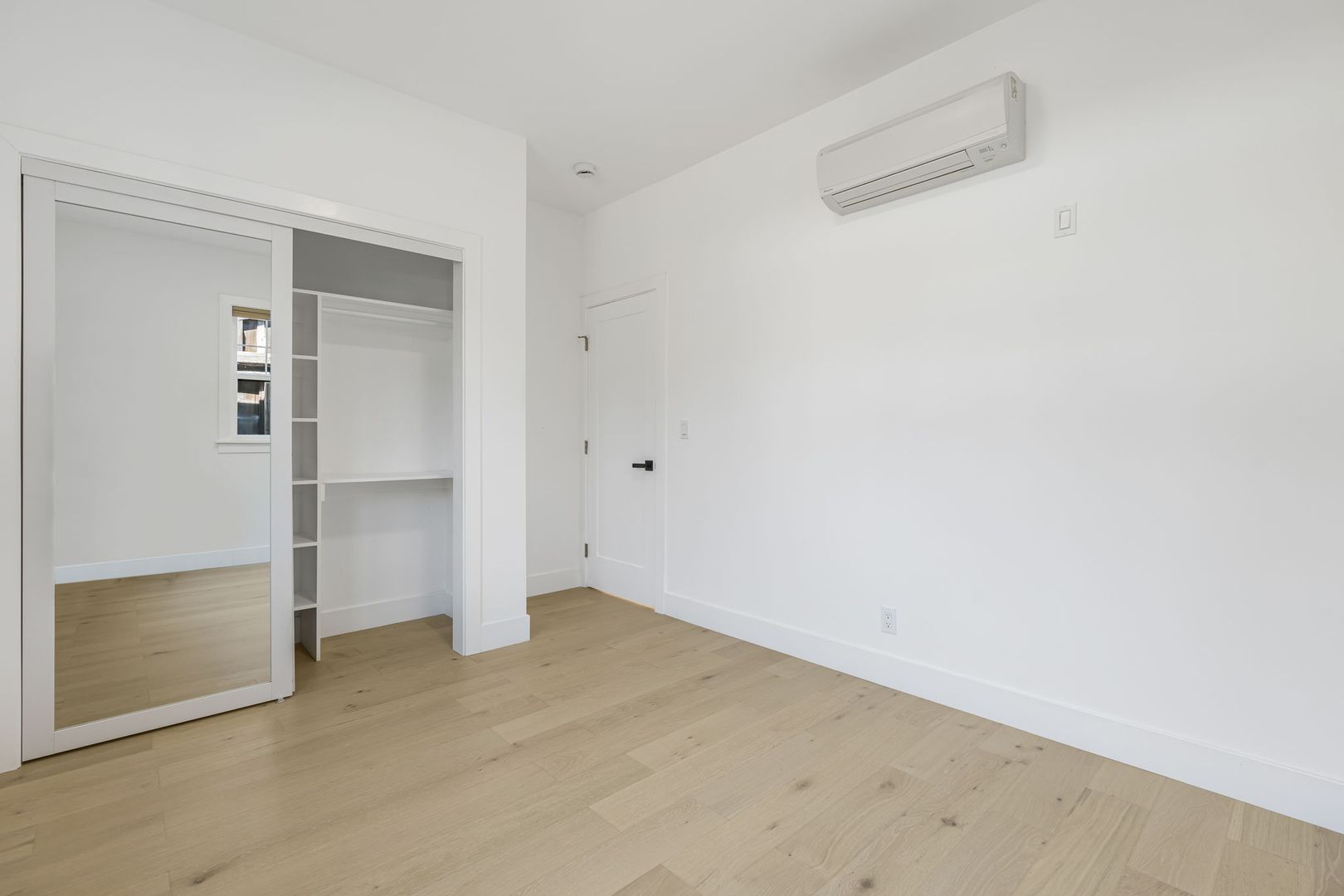 Modern Comfort: Beautiful Two-Bedroom ADU for Rent!