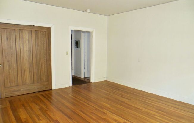 Studio, 1 bath, $1,996