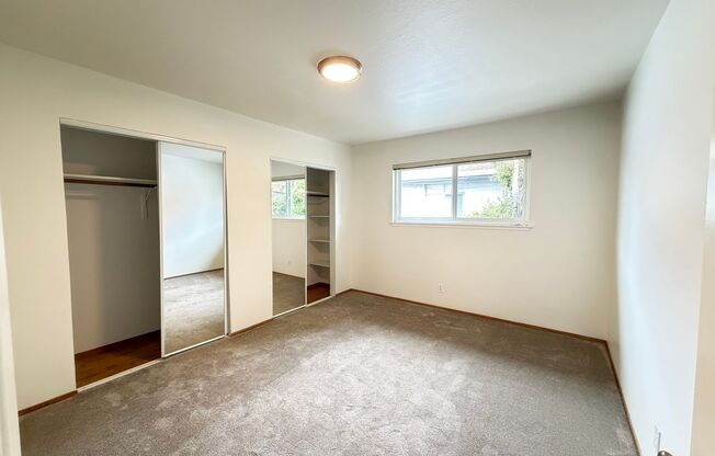 2 beds, 1 bath, $2,600, Unit 2053 Central Ave C (LO)