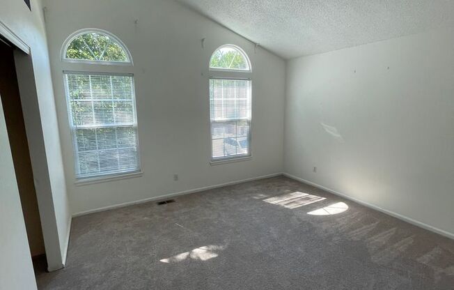 Charming 3b/3b Townhome In Downtown Louisville