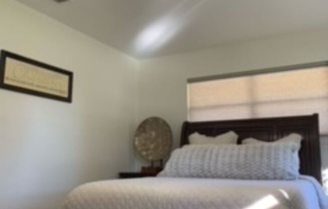 3 beds, 2 baths, $3,300