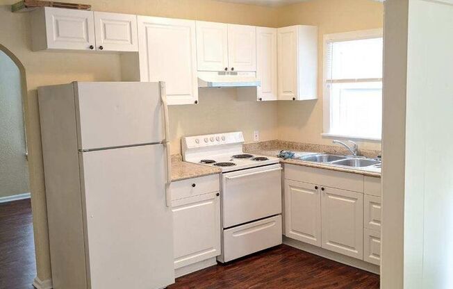 Back on the market - Newly Remodeled! Beautiful 2 bedroom/ 1 bath home / Laundry Room / Car Port