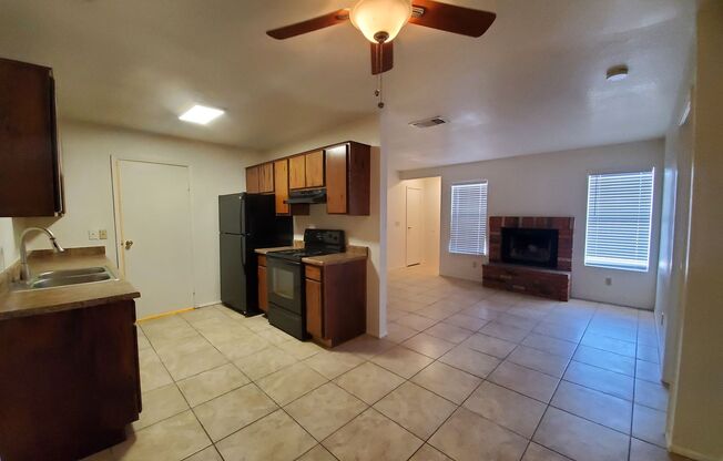 2 beds, 2 baths, $1,525