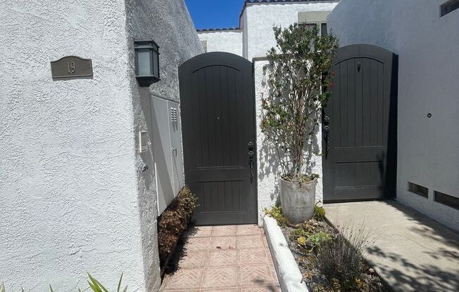 Amazing Corona Del Mar for Lease - 3BR - 2.5 BTH