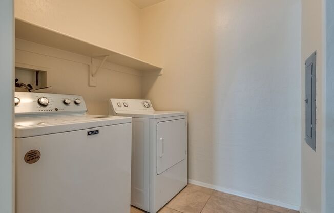 2 beds, 2 baths, $1,650, Unit UNIT 1051