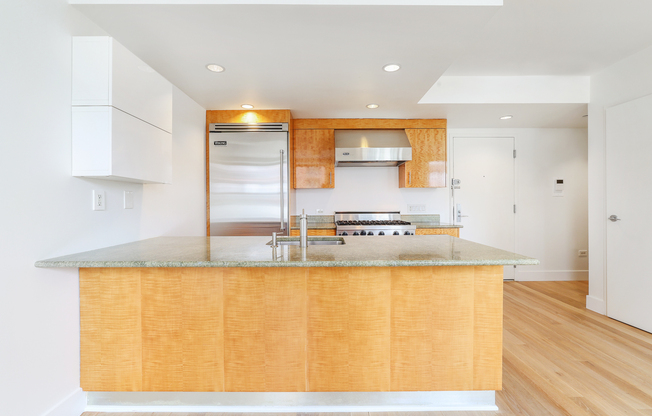 20 BROADWAY 201