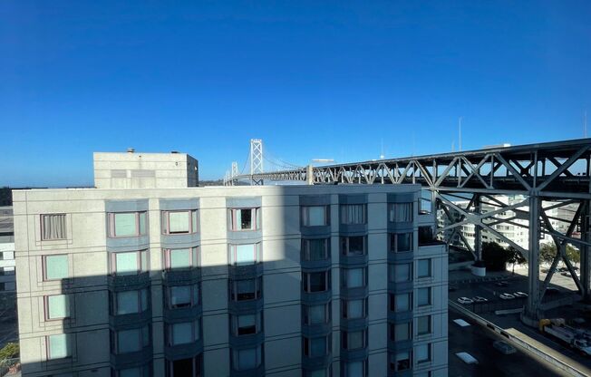 San Francisco furnished, High-floor studio with underground parking garage. Great for Corporate Rental or relocation.