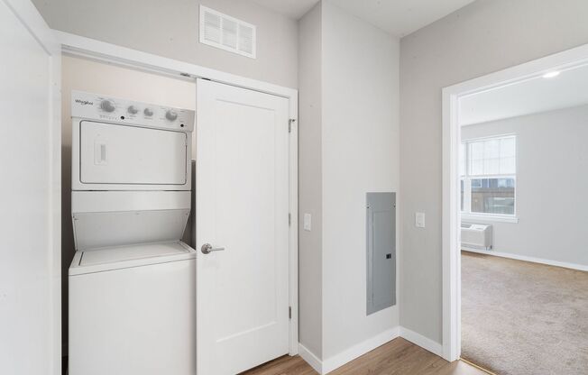 1 bed, 1 bath, 918 sqft, $2,220, Unit 4205