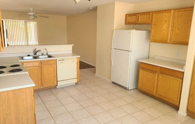 3 beds, 2 baths, $1,725