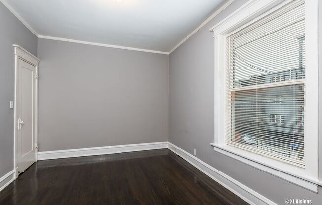 5039 S Champlain Ave / 635-639 E 50th Pl