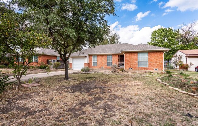 2 Bedroom, 2 Bath Home in Richardson Heights