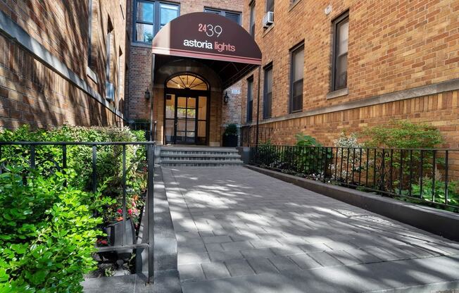 24 39 38 ST