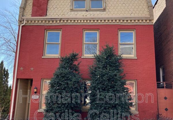906 GEYER AVE