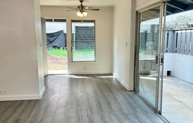 Single level 3 bedroom 2 bath townhome in Waialae Kahala Area