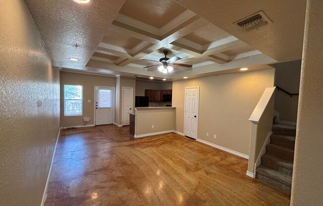 3 bed 2.5 bath townhome located near 1604 and I35