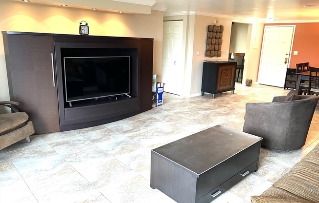 3 beds, 2 baths, 1,644 sqft, $3,800, Unit 711