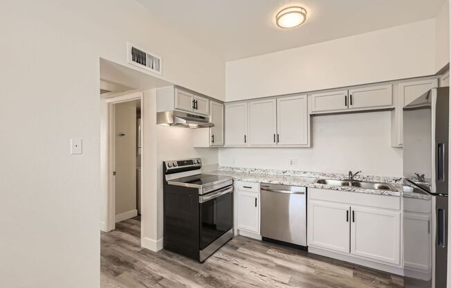 1 bed, 1 bath, 725 sqft, $1,050