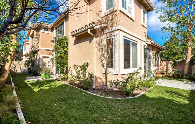 Highly sought-after 3/2.5 SFR in Westpark Raveena in Irvine!