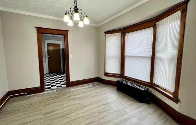 914 Broadway NW- Water included