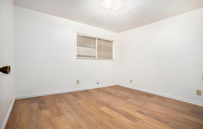 2 beds, 1 bath, $2,550, Unit 1415 Morton St. #A