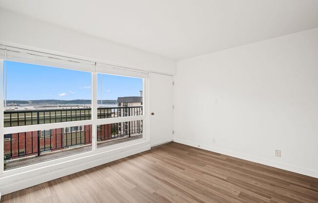 Studio, 1 bath, 355 sqft, $1,325, Unit 405