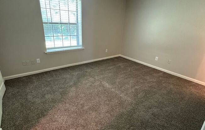 2 beds, 1.5 baths, 890 sqft, $1,240, Unit 2