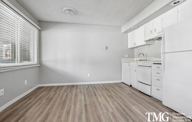 1 bed, 1 bath, 494 sqft, $1,225, Unit 23