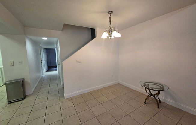 3 beds, 2 baths, $1,750, Unit # 3