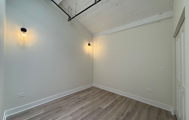 2 beds, 2 baths, 1,000 sqft, $3,985, Unit 211