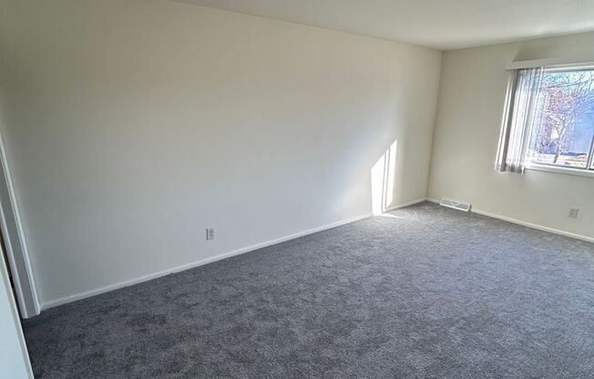 2 beds, 1.5 baths, 1,000 sqft, $1,575, Unit 3343